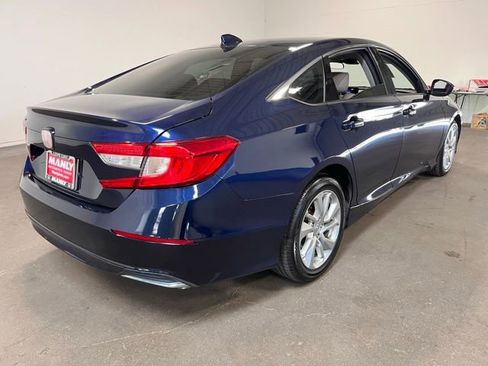 Used 2018 Honda Accord LX image 3