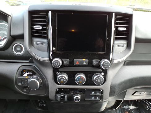 New 2026 RAM 1500 Tradesman AWD/4WD image 12