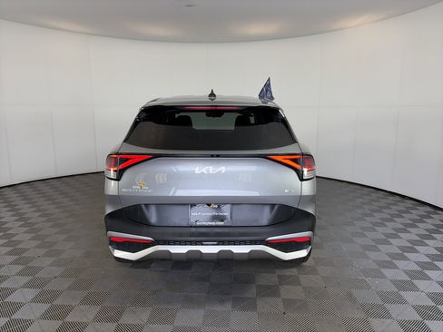 Certified 2023 Kia Sportage LX image 9