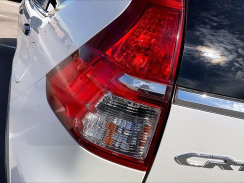 Used 2016 Honda CR-V SE image 29