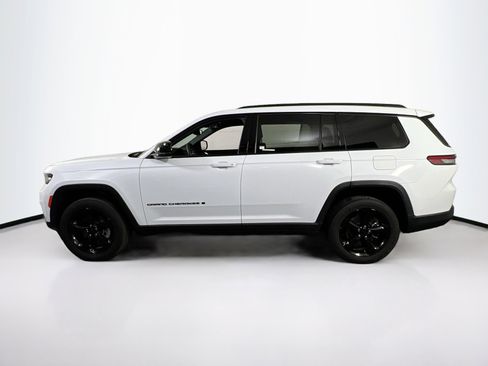 Used 2023 Jeep Grand Cherokee L Laredo image 8
