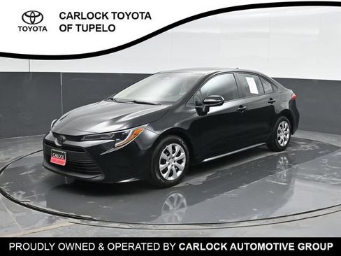Used 2024 Toyota Corolla LE FWD image 9