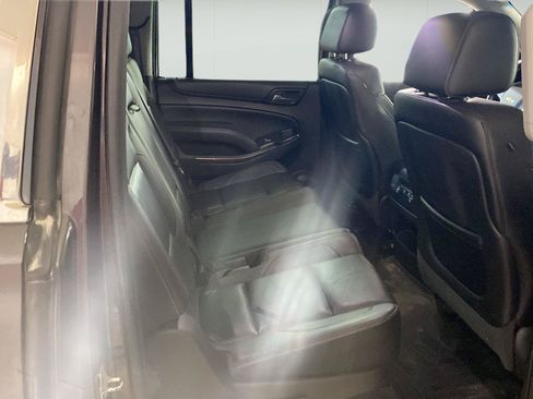 Used 2015 Chevrolet Suburban LT AWD/4WD image 38