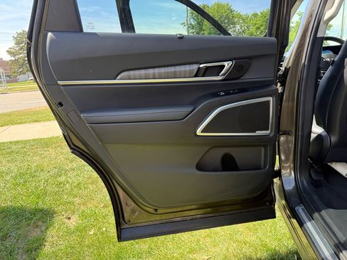 Used 2023 Kia Telluride SX Prestige AWD/4WD image 12