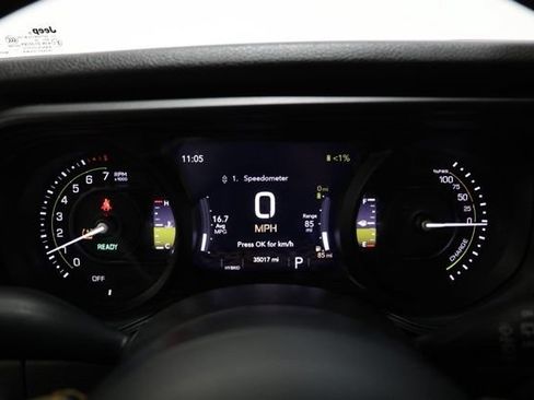 Used 2024 Jeep Wrangler Unlimited AWD/4WD image 24