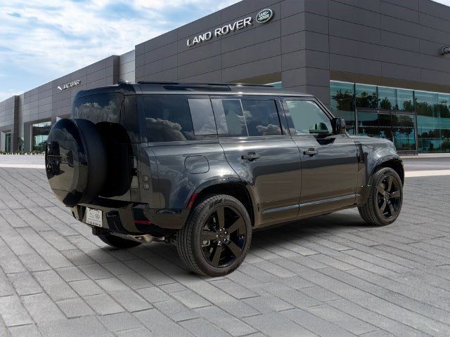 Used 2026 Land Rover Defender 110 X-Dynamic SE AWD/4WD image 5