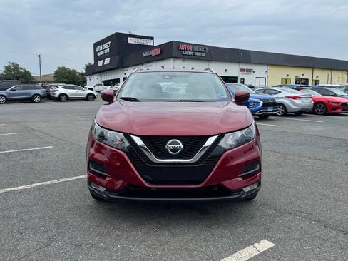 Used 2022 Nissan Rogue Sport SV AWD/4WD image 2