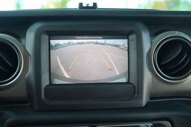 Used 2021 Jeep Wrangler Unlimited Sport AWD/4WD image 28