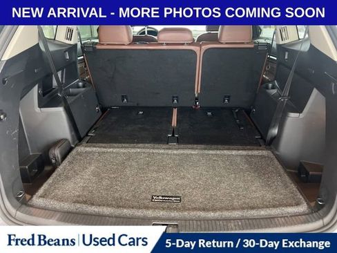 Used 2023 Volkswagen Atlas SE w/ Panoramic Sunroof Package image 8