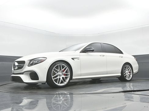 Used 2019 Mercedes-Benz E 63 AMG S image 31