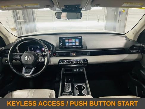 Used 2023 Honda Pilot Elite image 4
