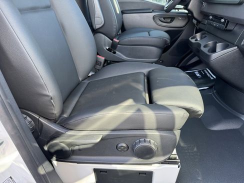 Used 2024 Mercedes-Benz Sprinter 144 Cargo image 17