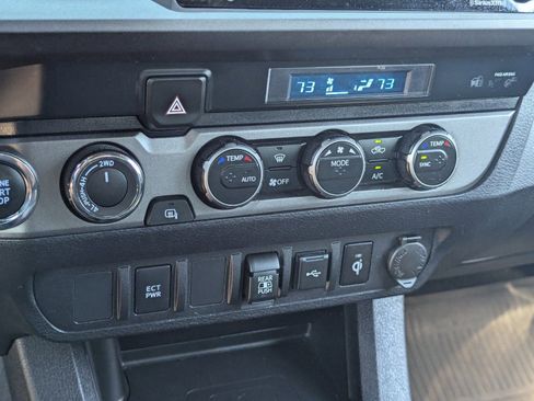 Used 2023 Toyota Tacoma TRD Off-Road image 31