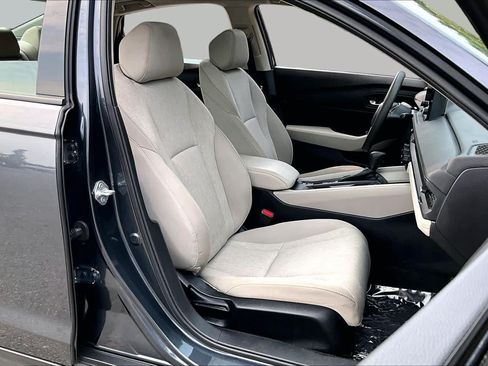 Used 2023 Honda Accord EX image 9