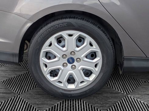 Used 2012 Ford Focus SE FWD image 9