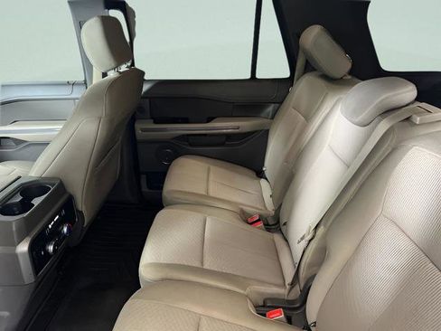 Used 2018 Ford Expedition Max XLT image 30