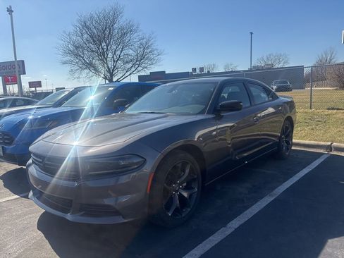 Used 2023 Dodge Charger SXT w/ Blacktop Package image 3