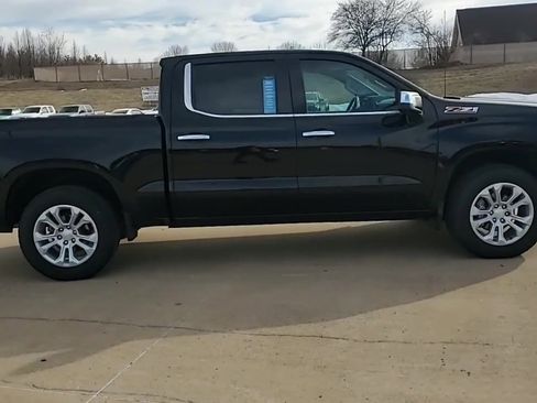 Certified 2022 Chevrolet Silverado 1500 LTZ image 9