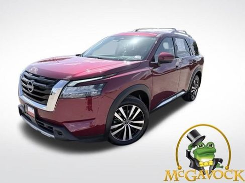 Certified 2024 Nissan Pathfinder Platinum AWD/4WD image 1
