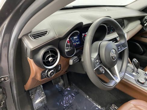 Used 2019 Alfa Romeo Stelvio Ti image 32