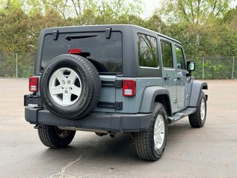 Used 2015 Jeep Wrangler Unlimited Sport w/ Quick Order Package 24S AWD/4WD image 3