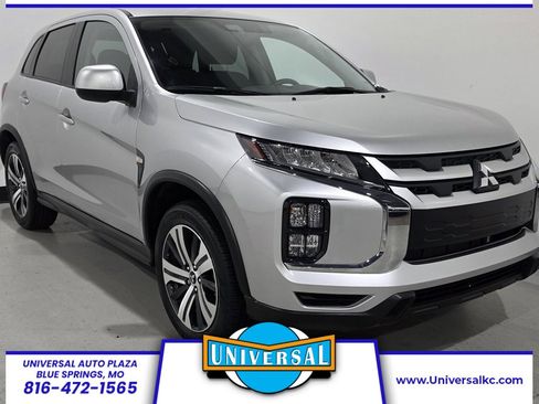 Used 2023 Mitsubishi Outlander Sport ES image 1