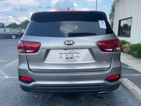 Used 2019 Kia Sorento FWD w/ LX Convenience Package image 7
