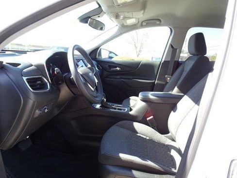 Used 2023 Chevrolet Equinox LT image 11