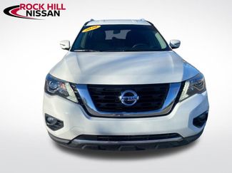 Used 2020 Nissan Pathfinder SV video 2