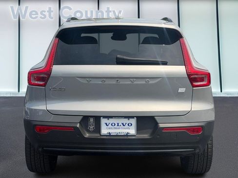 Used 2023 Volvo XC40 Recharge Ultimate AWD/4WD image 6