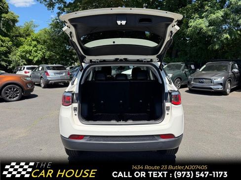 Used 2020 Jeep Compass Latitude w/ Cold Weather Group AWD/4WD image 13
