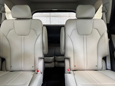 Used 2025 Kia Sorento SX image 13