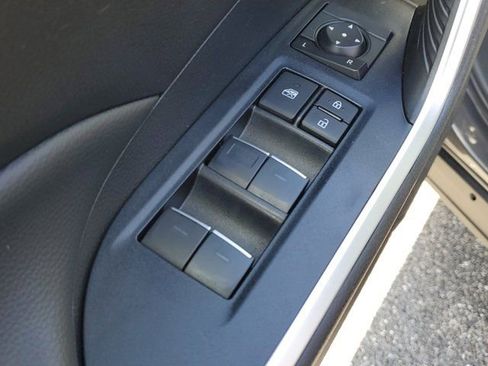 Used 2025 Toyota RAV4 XLE image 21