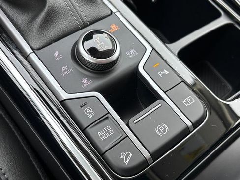 Used 2025 Kia Sorento SX image 29