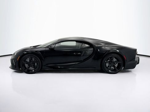 Used 2023 Bugatti Chiron Super Sport AWD/4WD image 8