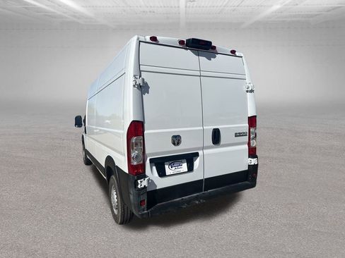 New 2025 RAM ProMaster 2500 w/ Convenience Group image 8