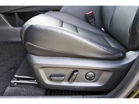Used 2023 Nissan Rogue SV w/ SV Premium Package FWD image 28