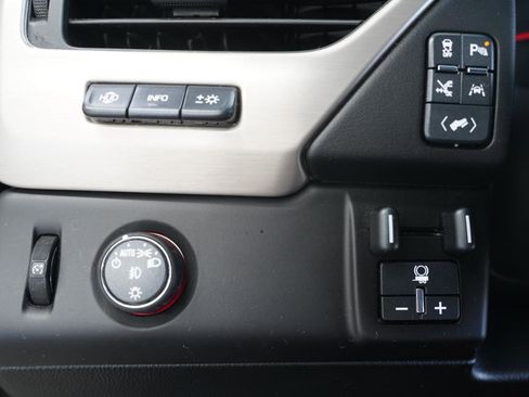 Used 2016 GMC Yukon Denali w/ Open Road Package RWD image 23