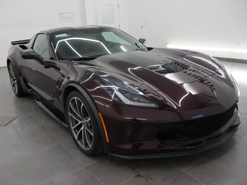 Used 2017 Chevrolet Corvette Grand Sport RWD image 2
