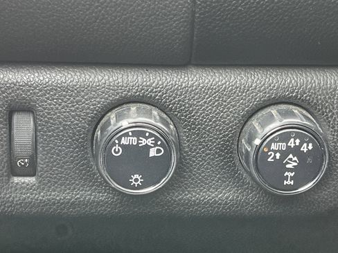 Used 2019 Chevrolet Colorado ZR2 image 14