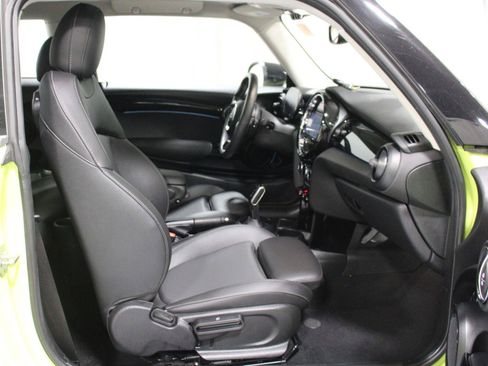 Used 2024 MINI Cooper S FWD image 7