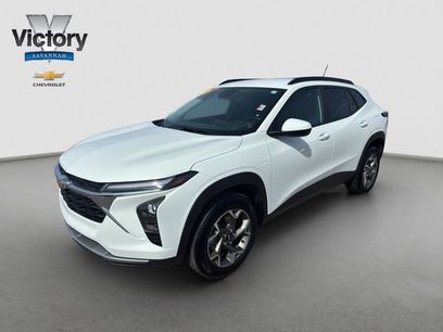 Used 2025 Chevrolet Trax LT w/ Driver Confidence Package