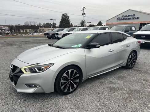 Used 2018 Nissan Maxima SR image 7