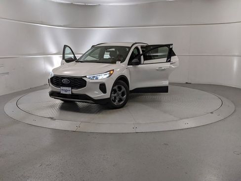 New 2025 Ford Escape ST-Line w/ Equipment Group 301A image 12