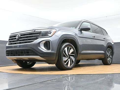 Used 2025 Volkswagen Atlas SE FWD image 54