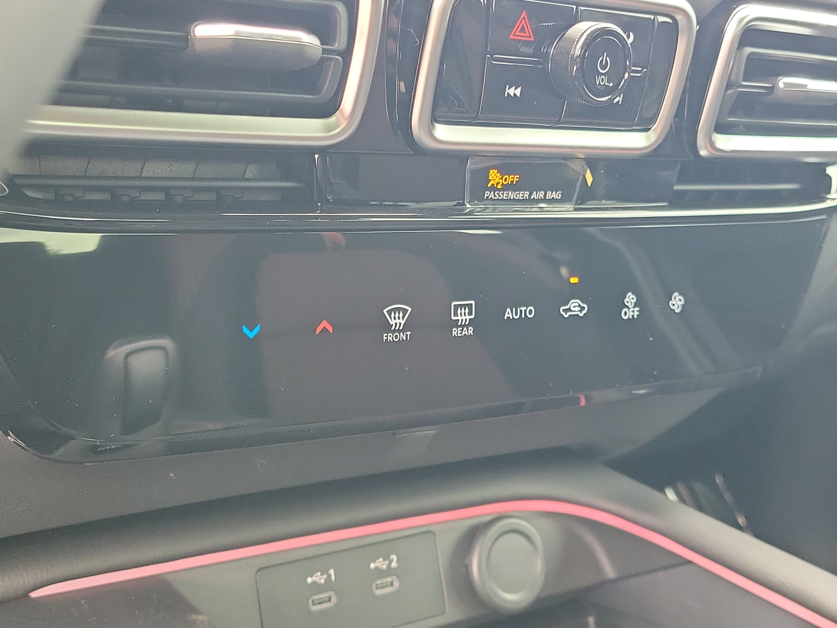 Certified 2026 Nissan Sentra SR w/ Floor Mat Package FWD image 25