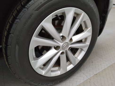 Used 2018 Nissan Rogue Sport SV image 31