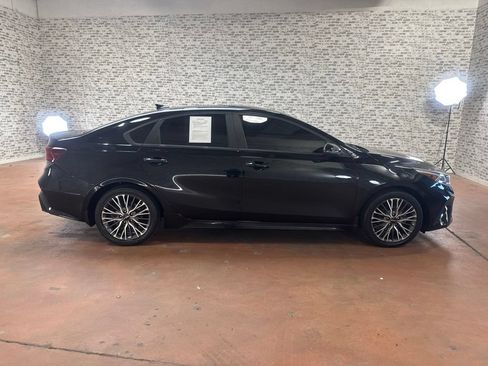 Used 2022 Kia Forte GT-Line w/ GT-Line Premium Package FWD image 8