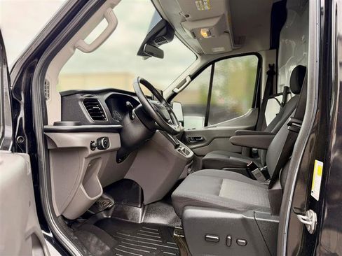 Used 2020 Ford Transit 250 Medium Roof RWD image 10