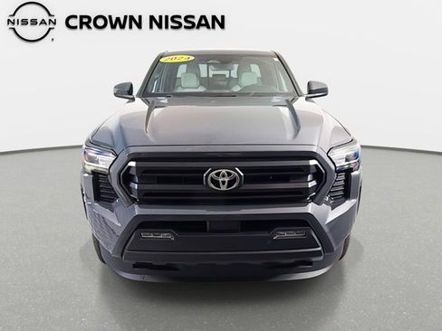 Used 2024 Toyota Tacoma SR5 w/ SR5 Upgrade Package image 2